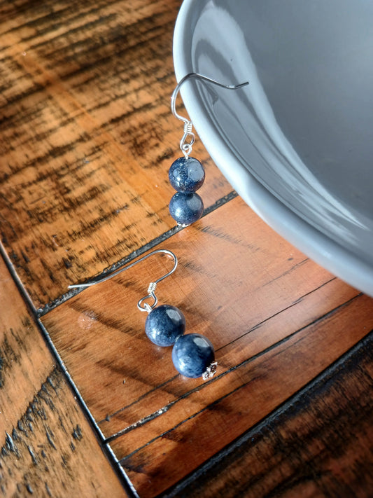 Blue sapphire earring 8mm