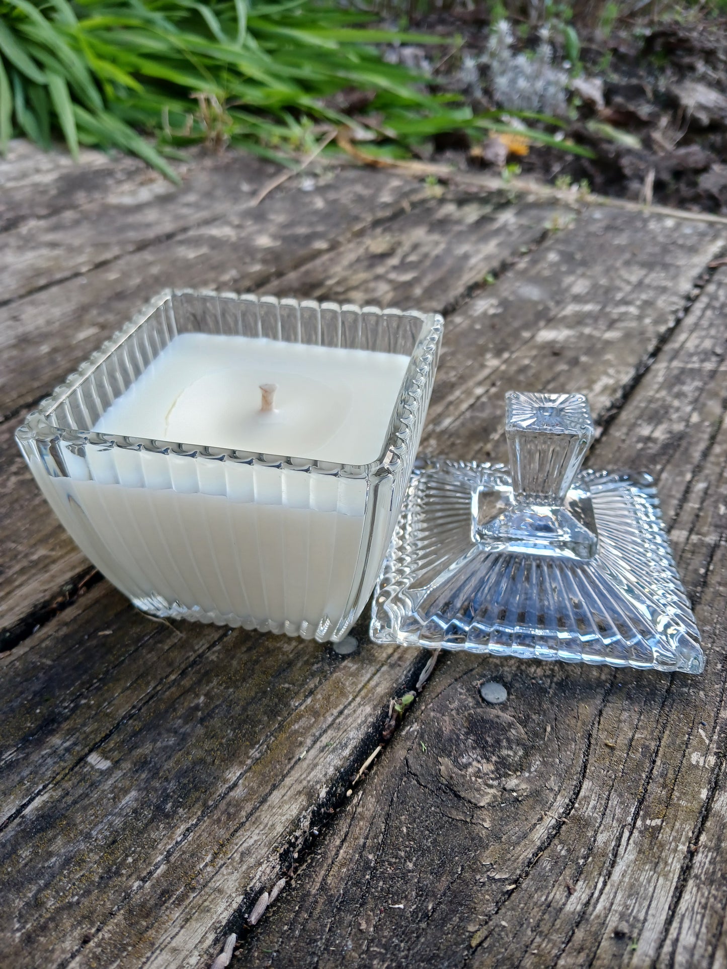 Square sugar bowl