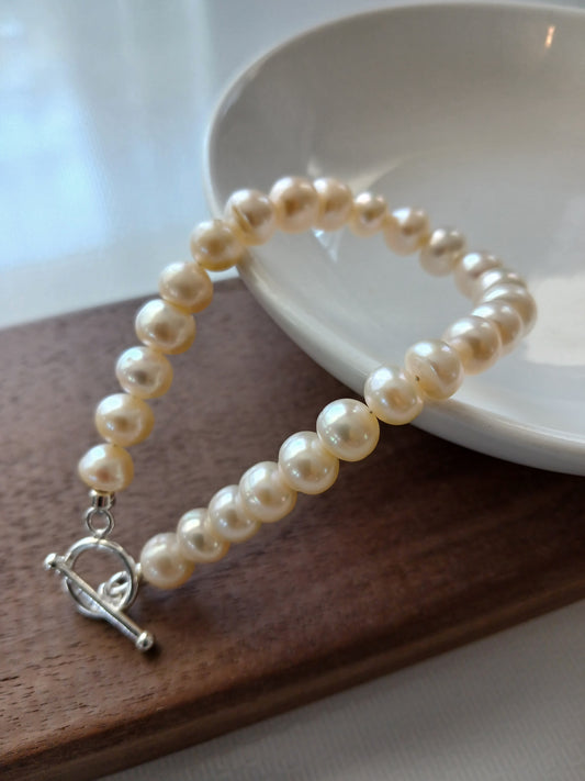 Pink pearl 8mm bracelet