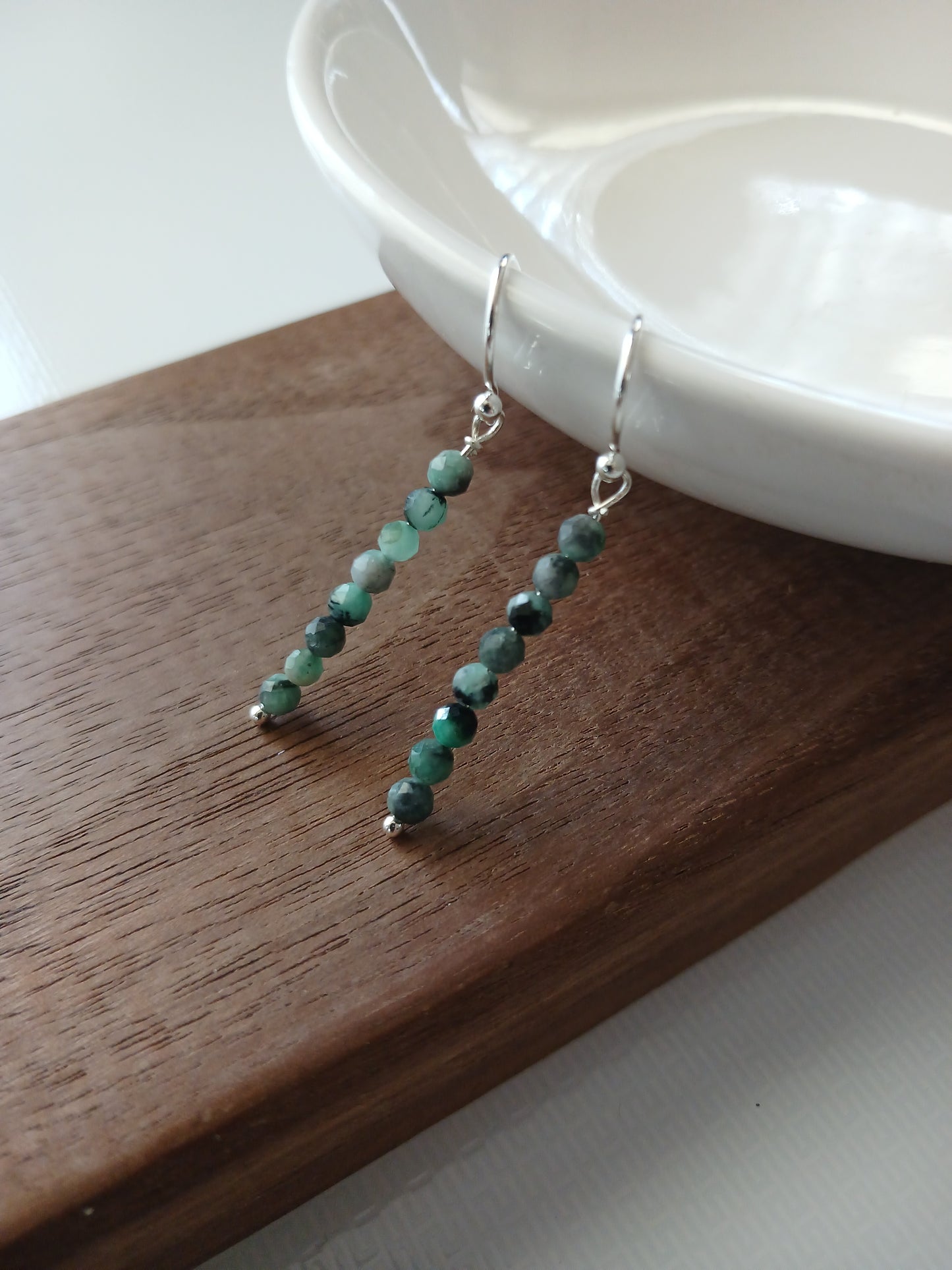 Emerald 3mm earrings