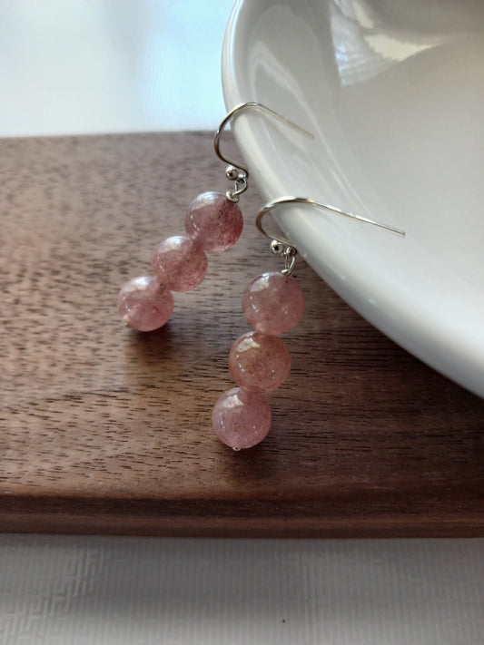 Strawberry Quartz 8mm earring