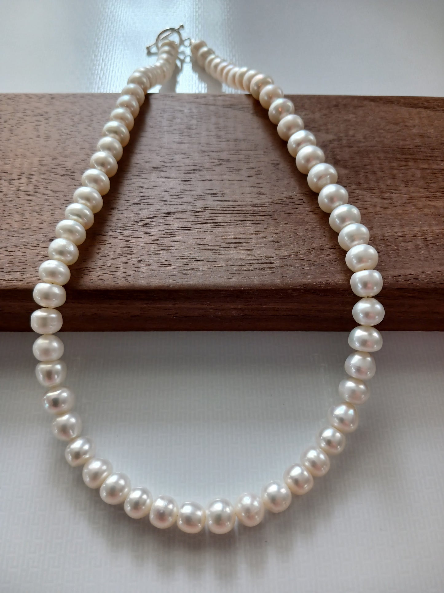 White pearl 8mm necklace